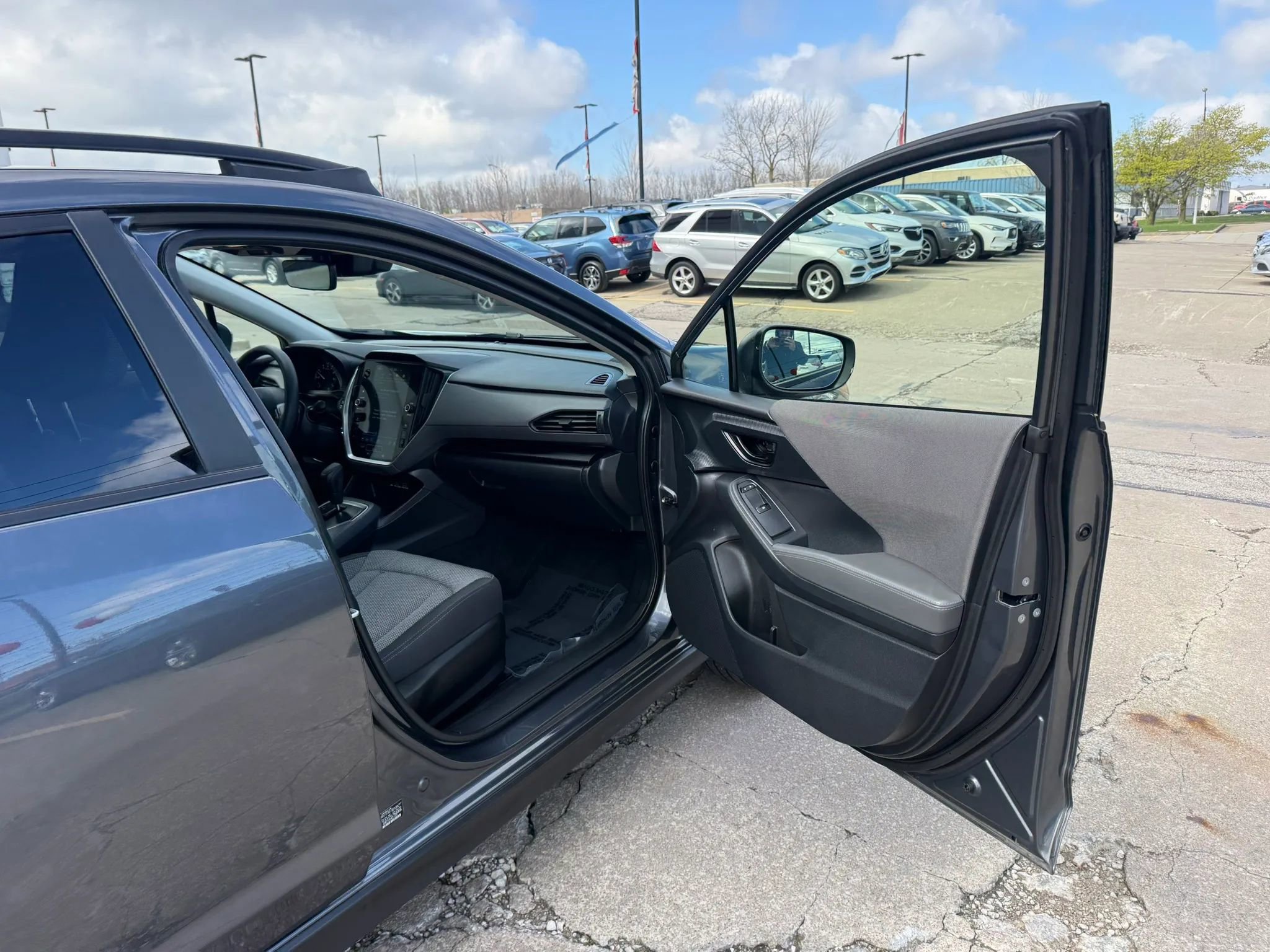 Used 2024 Subaru Crosstrek 2.0i Premium image 24