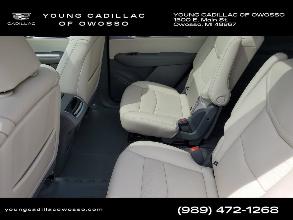 Certified 2025 Cadillac XT6 Premium Luxury w/ LPO, Floor Liner Package AWD/4WD image 28