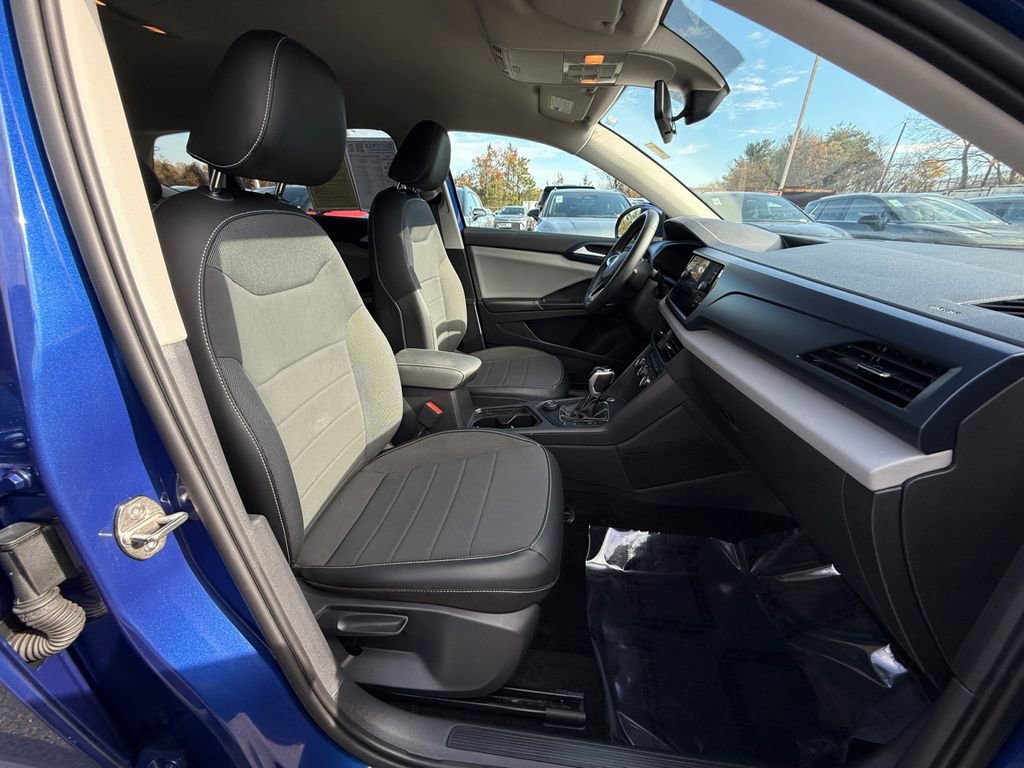 Used 2022 Volkswagen Taos SE w/ IQ.Drive SE Package image 24