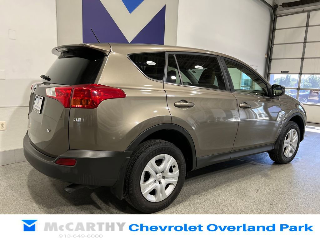 Used 2013 Toyota RAV4 LE FWD image 6