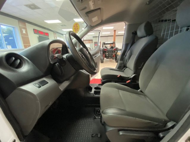 Used 2020 Nissan NV200 S image 26