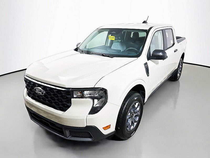 New 2025 Ford Maverick XLT w/ Equipment Group 302A image 2