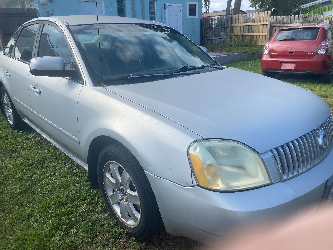 Used 2005 Mercury Montego Luxury image 2