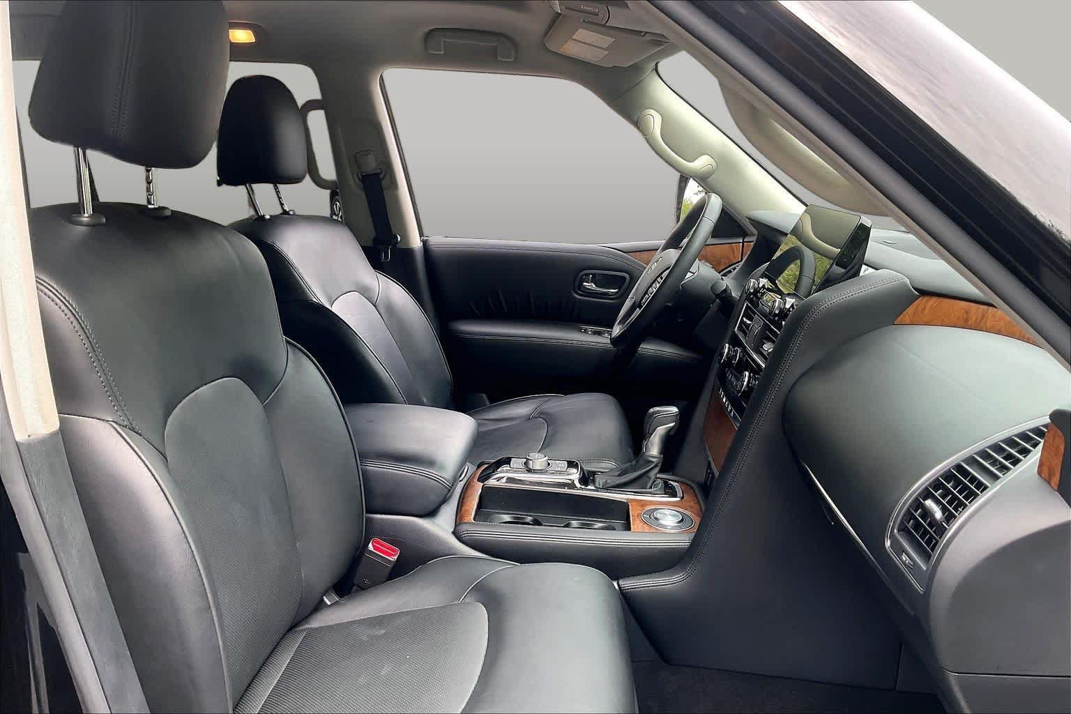 Used 2023 Nissan Armada SL w/ Captain's Chairs Package RWD image 8