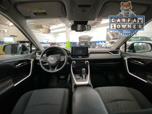 Used 2021 Toyota RAV4 XLE image 25