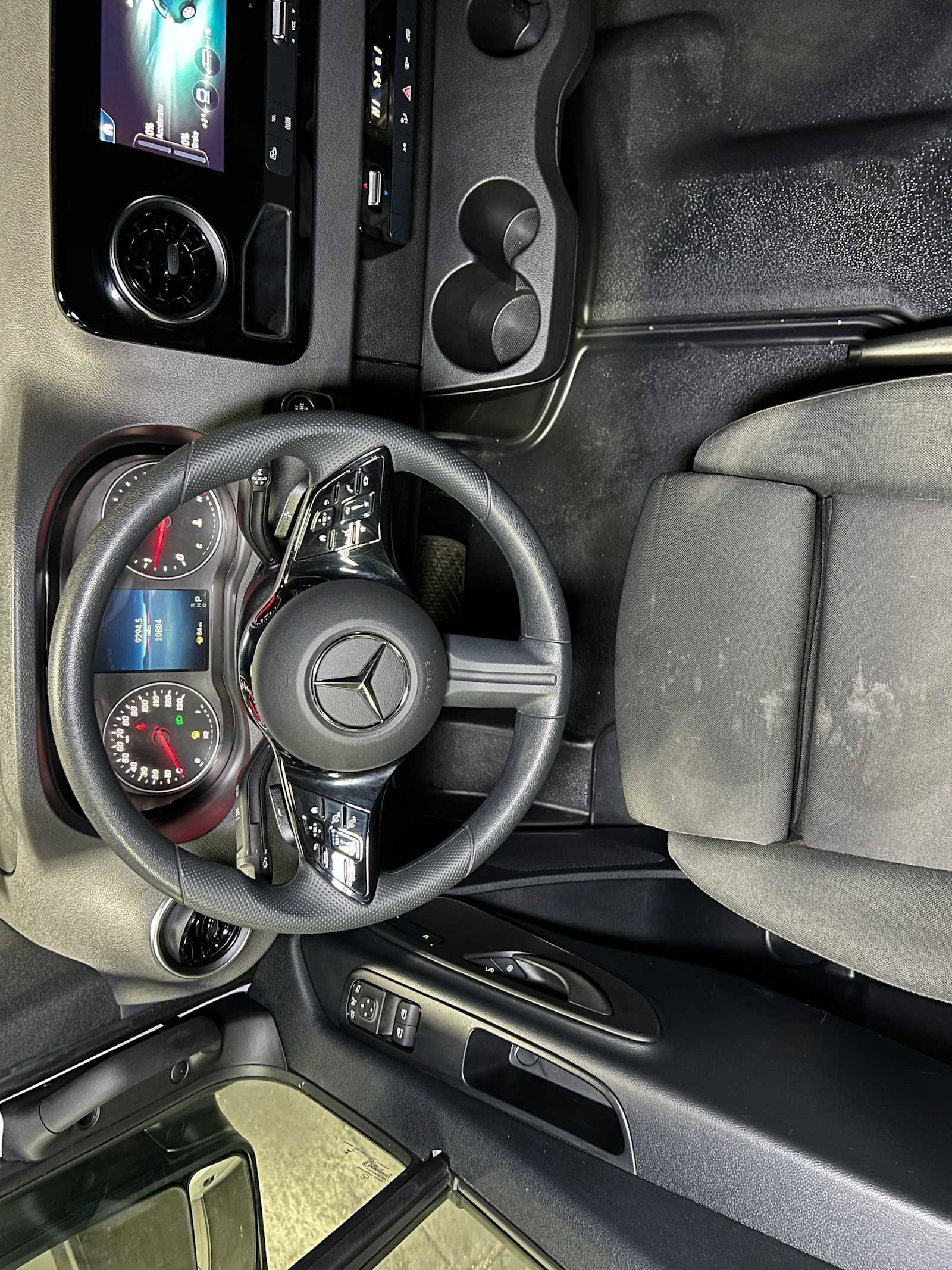 Used 2025 Mercedes-Benz Sprinter 2500 image 39