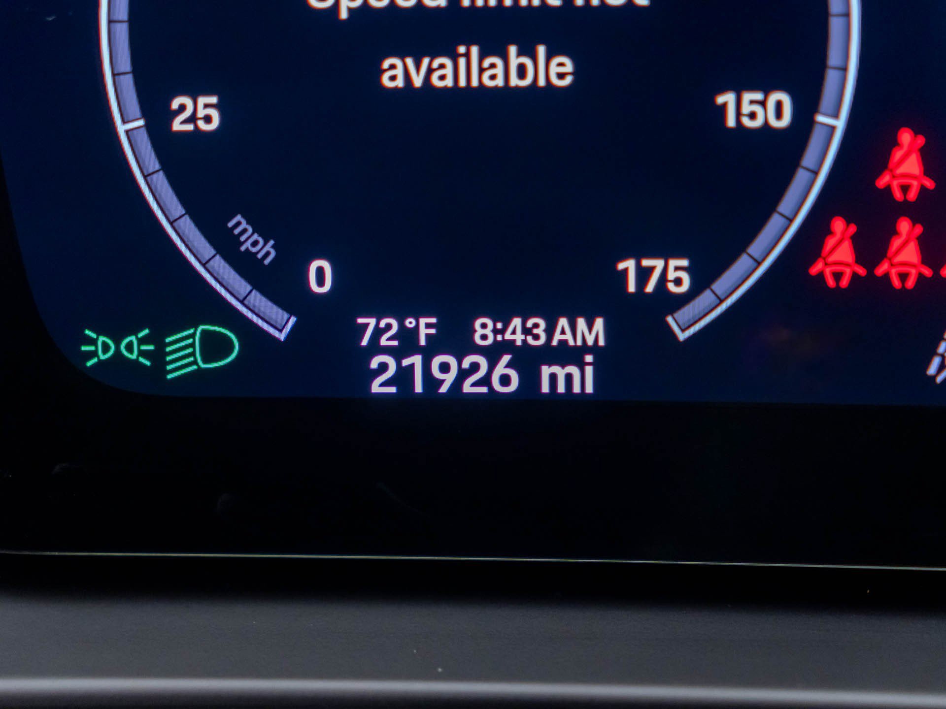 Certified 2024 Porsche Cayenne Coupe AWD/4WD image 20