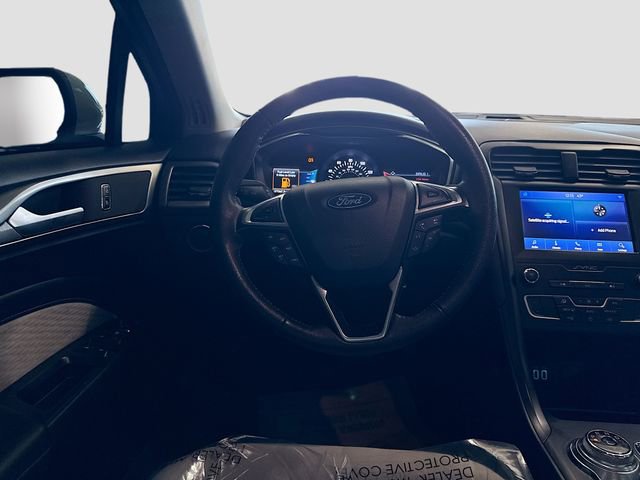 Used 2020 Ford Fusion SE w/ Equipment Group 151A image 21