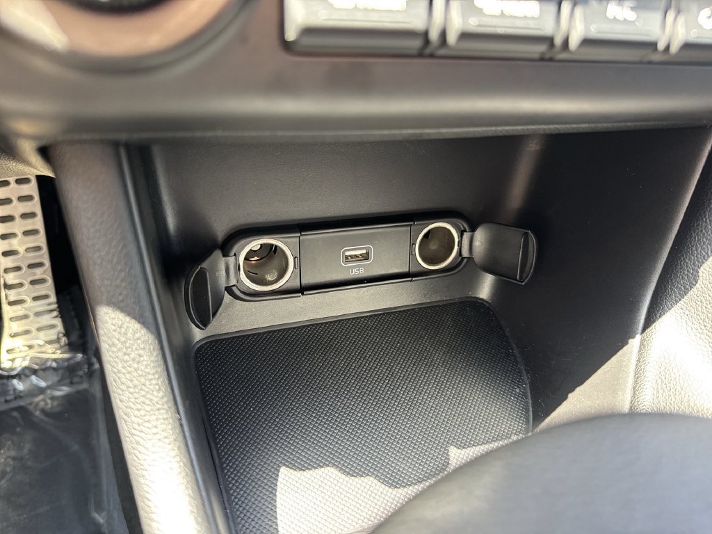 Used 2022 Kia Sportage Nightfall Edition FWD image 54