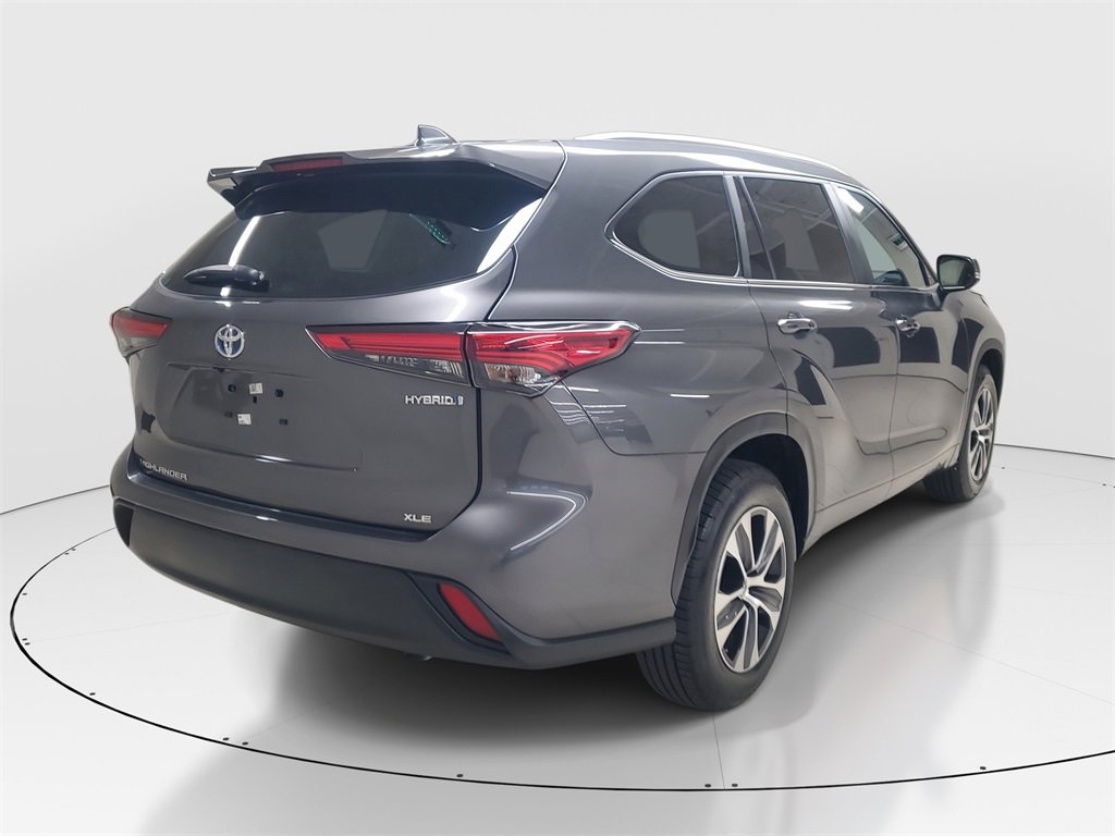 Certified 2023 Toyota Highlander XLE image 7