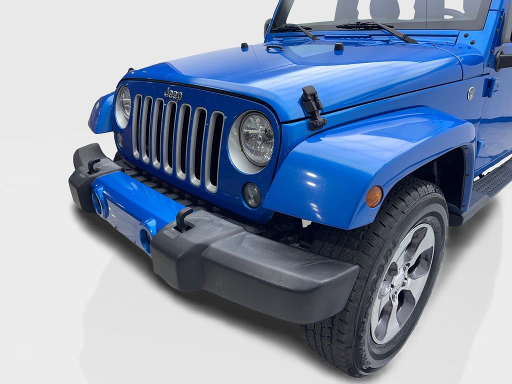 Used 2016 Jeep Wrangler Unlimited Sahara w/ Max Tow Package image 16