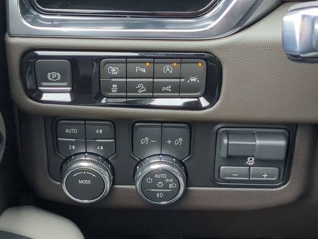 New 2026 GMC Yukon XL Elevation AWD/4WD image 20