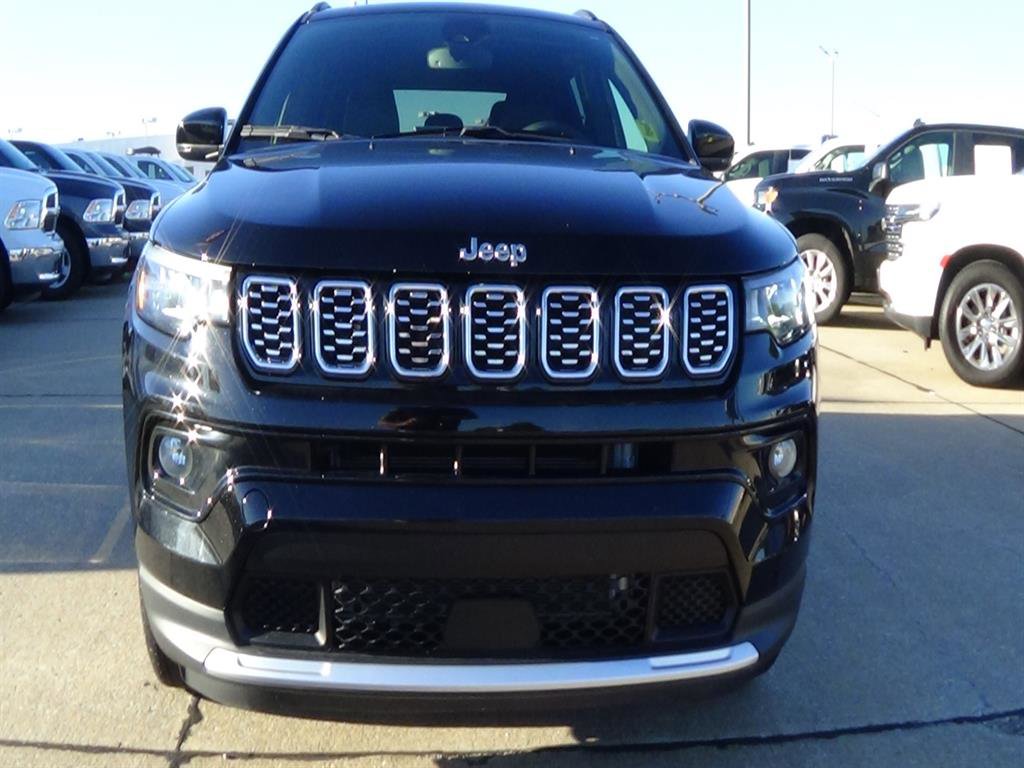 Used 2024 Jeep Compass Limited w/ Sun and Sound Group image 3