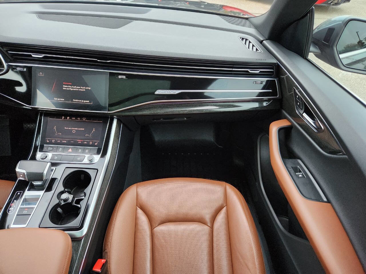 Used 2021 Audi Q8 Premium Plus w/ Premium Plus Package image 18