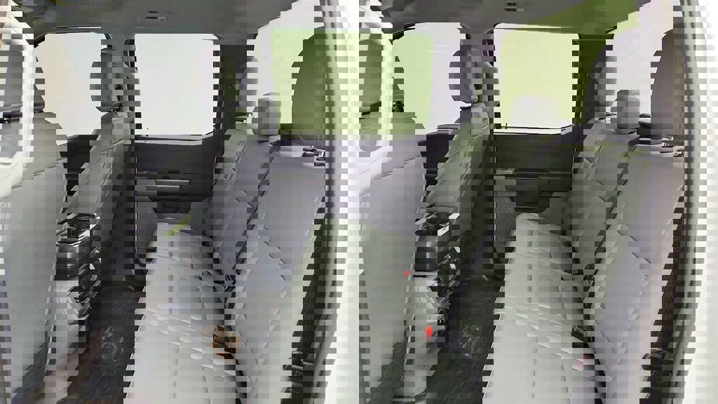 Used 2022 Ford F150 Lightning Pro AWD/4WD image 21