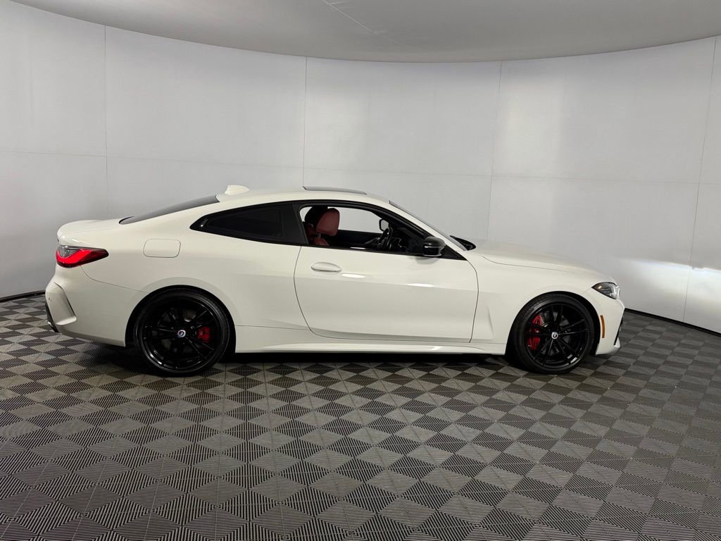 Used 2023 BMW M440i M440i w/ Premium Package image 3
