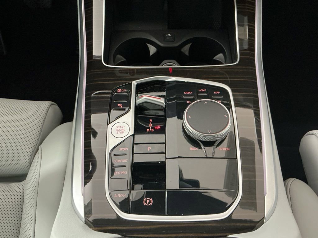 Certified 2025 BMW X5 sDrive40i RWD image 13