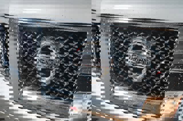 Used 2017 Nissan Frontier SV w/ SV Value Truck Package image 8