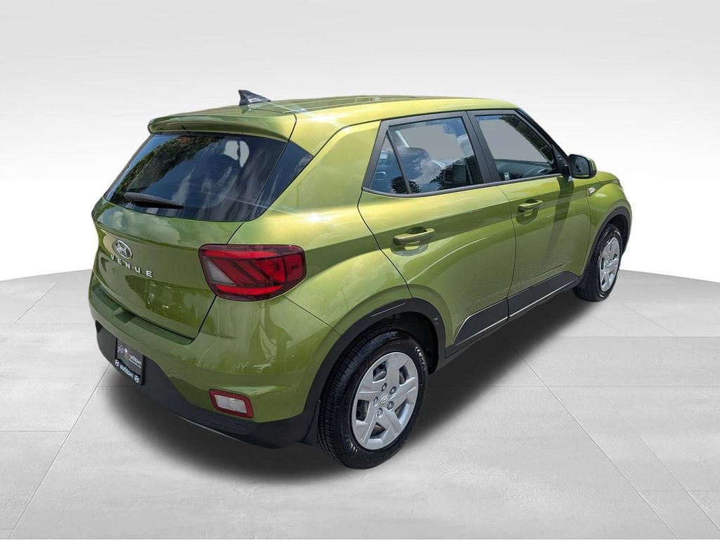 Used 2020 Hyundai Venue SE FWD image 12