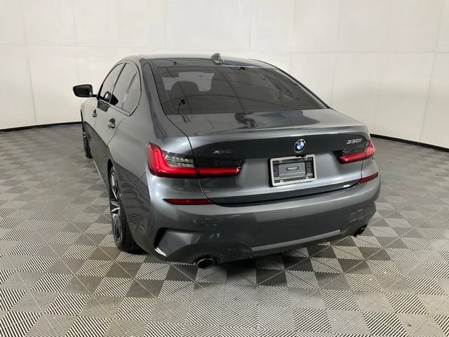 Used 2021 BMW 330i xDrive Sedan w/ M Sport Package AWD/4WD image 4