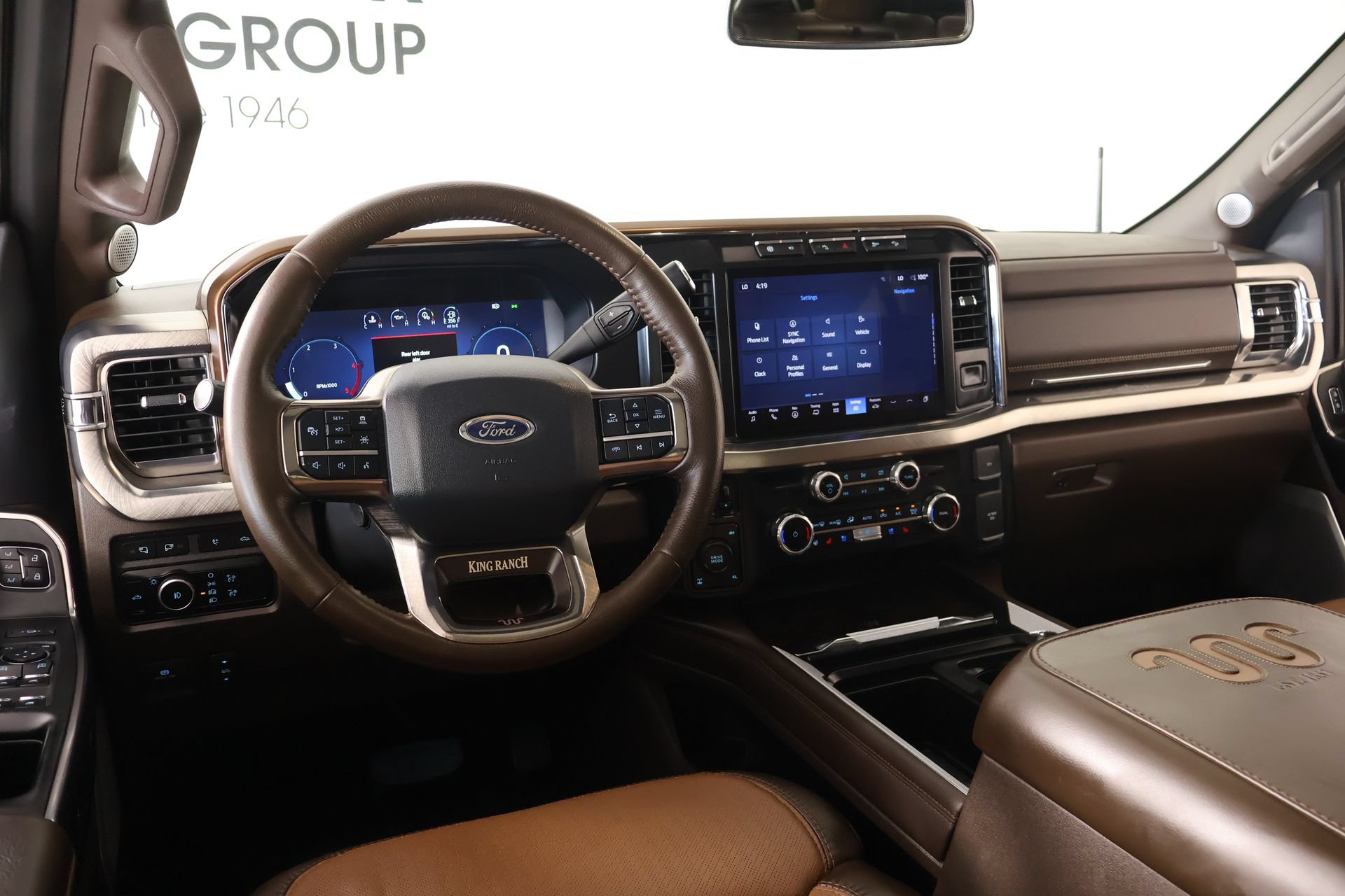 Used 2024 Ford F350 King Ranch w/ FX4 Off-Road Package AWD/4WD image 2