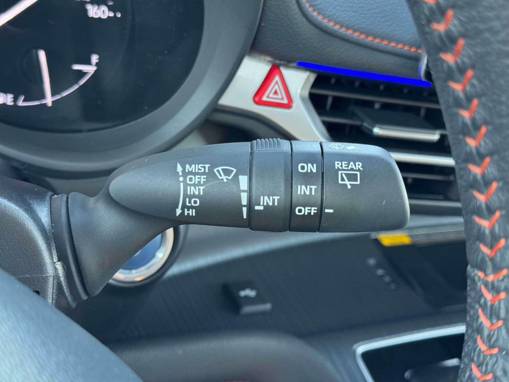 Used 2024 Toyota Sienna XSE w/ XSE Plus Package image 27