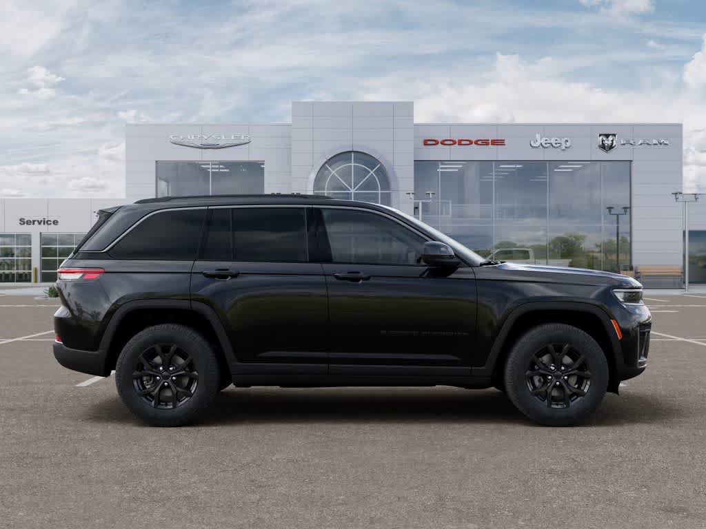 New 2026 Jeep Grand Cherokee Altitude AWD/4WD image 21
