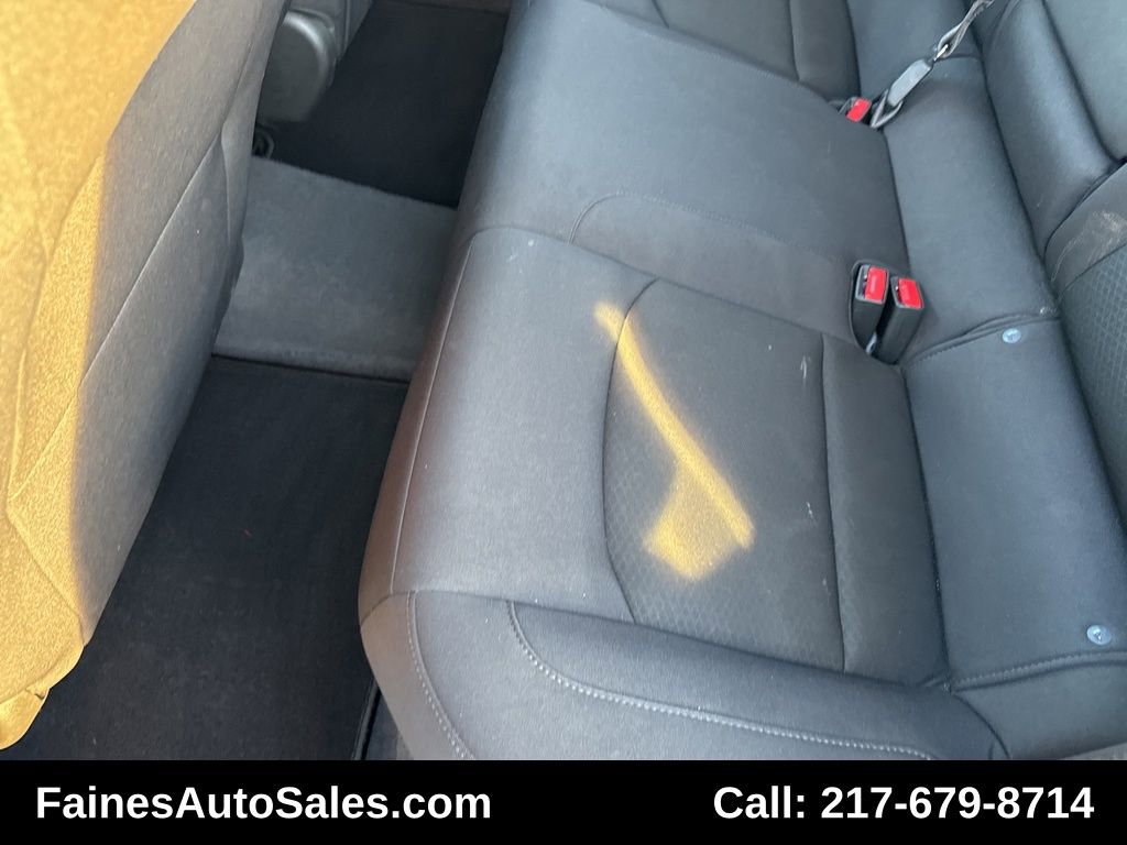 Used 2023 Chevrolet Malibu LT image 32