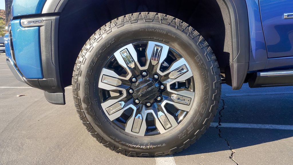 New 2026 GMC Sierra 3500 Denali w/ Denali Reserve Package image 7