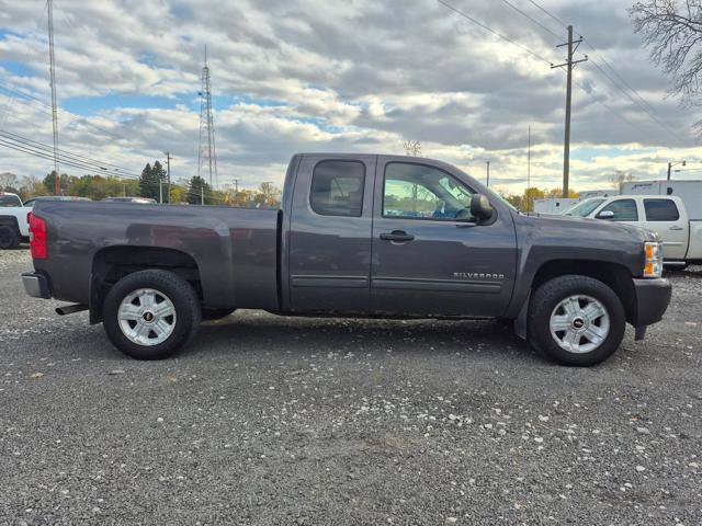 Used 2011 Chevrolet Silverado 1500 LT w/ All-Star Edition image 4