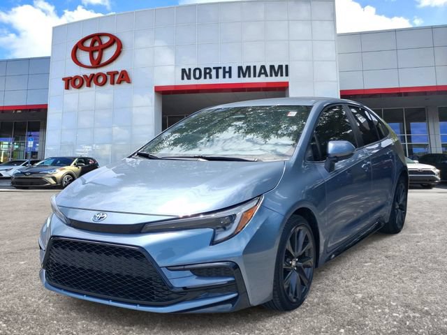 Used 2023 Toyota Corolla SE FWD image 2