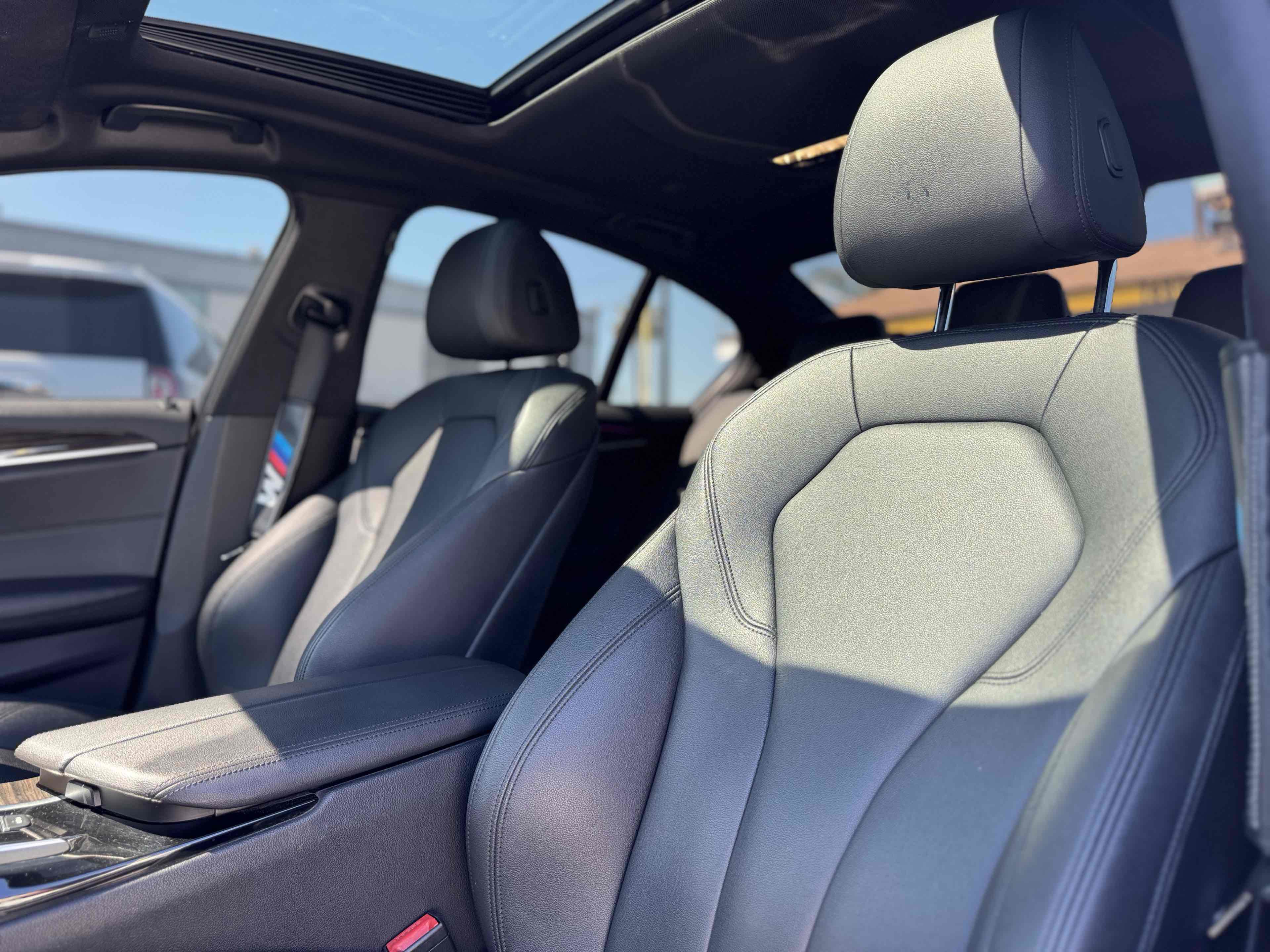 Used 2018 BMW 540i image 11