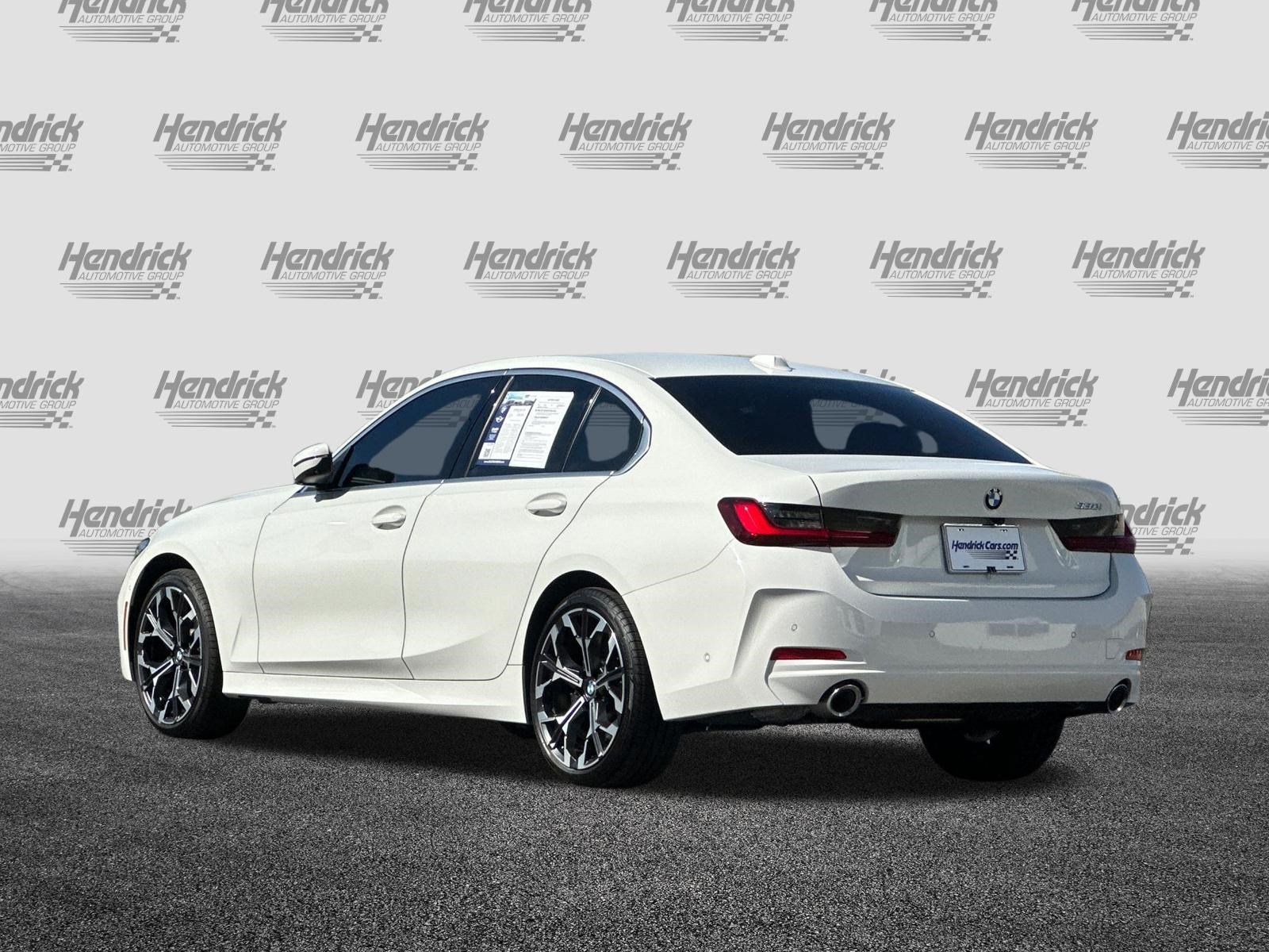 Used 2025 BMW 330i Sedan w/ Premium Package RWD image 7