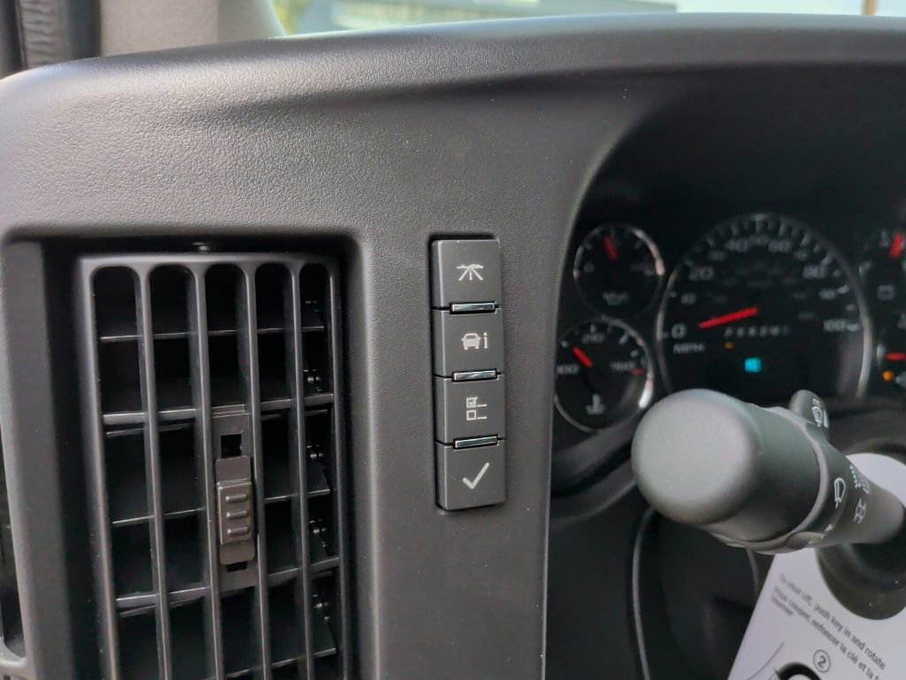 New 2025 Chevrolet Express 2500 w/ Safety Package RWD image 15