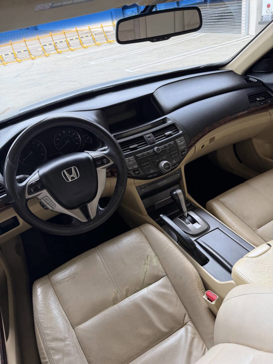Used 2010 Honda Crosstour EX-L image 14