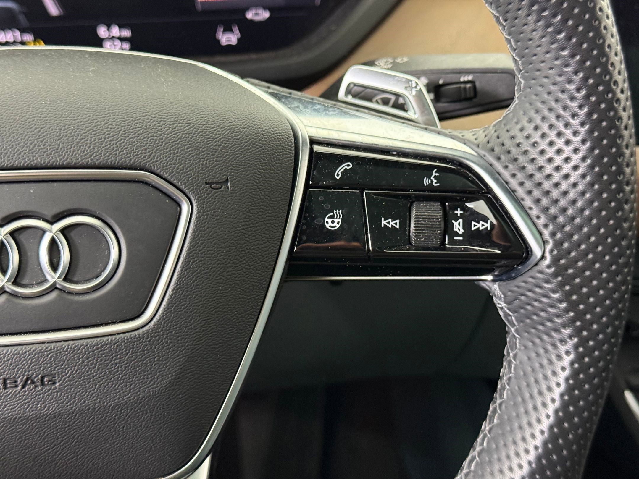 Used 2022 Audi RS e-tron GT image 28