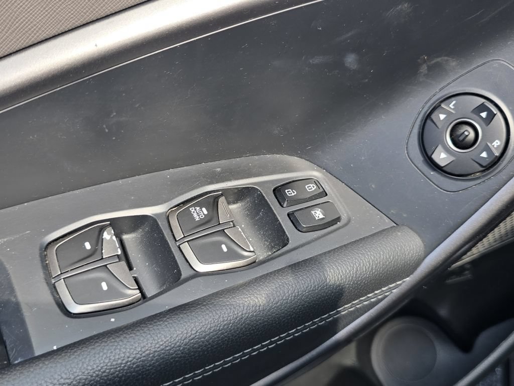 Used 2018 Hyundai Santa Fe Sport AWD/4WD image 23