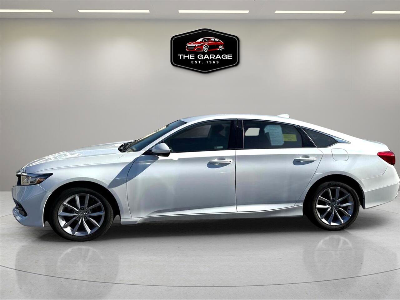 Used 2022 Honda Accord LX image 3
