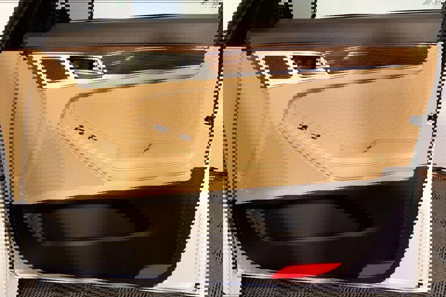 Used 2016 Hyundai Genesis 3.8 image 23