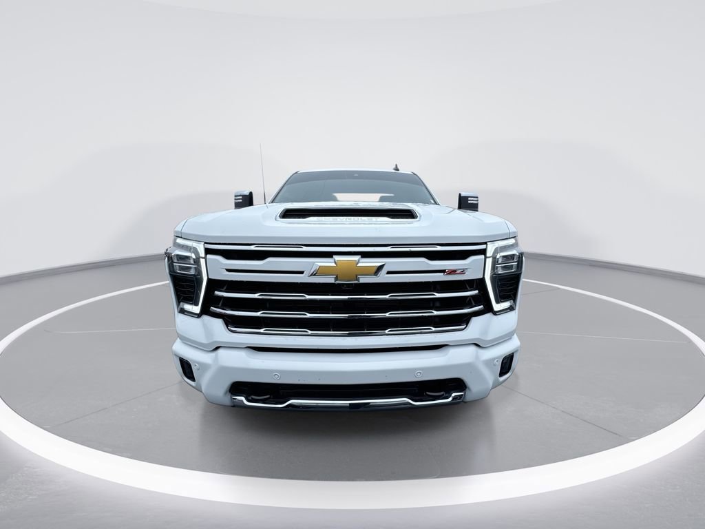 Used 2025 Chevrolet Silverado 2500 LT w/ Z71 Chrome Sport Edition image 3