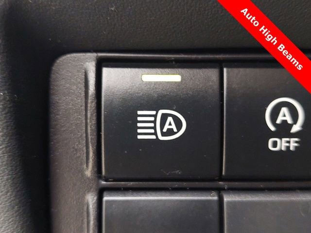 Used 2024 Toyota Highlander LE image 19