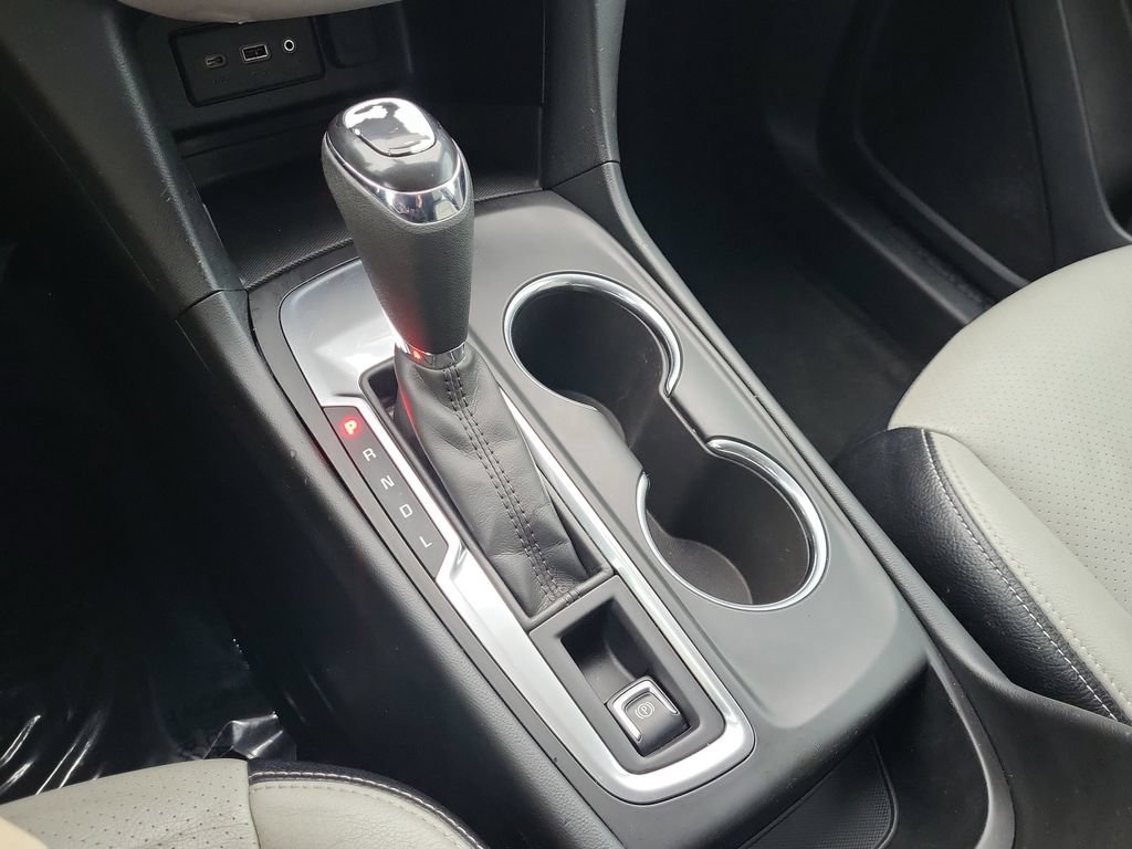 Used 2019 Chevrolet Equinox LS FWD image 23