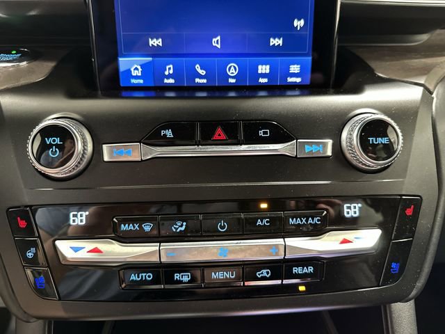 Used 2020 Ford Explorer Platinum w/ Premium Technology Package AWD/4WD image 37