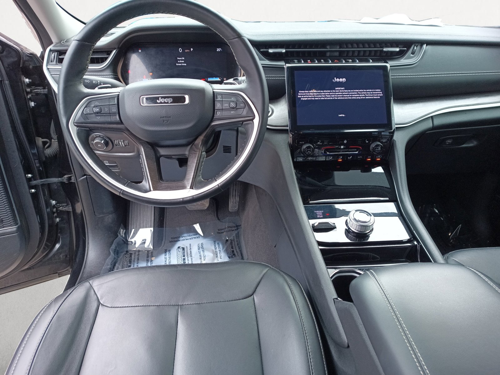 Certified 2022 Jeep Grand Cherokee L Limited w/ Black Appearance Package image 3