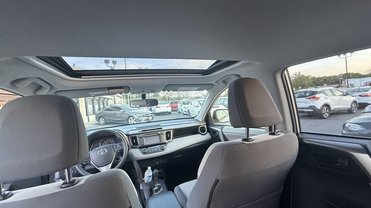 Used 2013 Toyota RAV4 XLE image 22