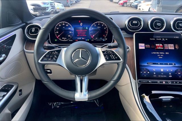 Used 2025 Mercedes-Benz C 300 4MATIC Sedan image 4