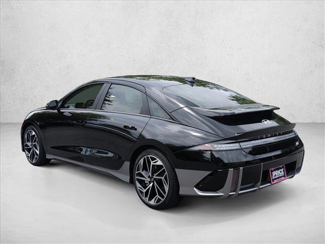Used 2024 Hyundai Ioniq 6 SEL RWD image 8