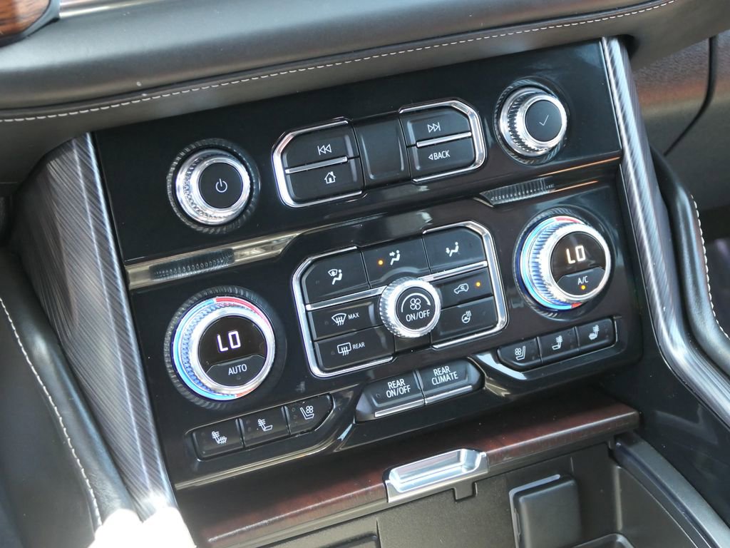 Used 2024 GMC Yukon Denali Ultimate AWD/4WD image 23