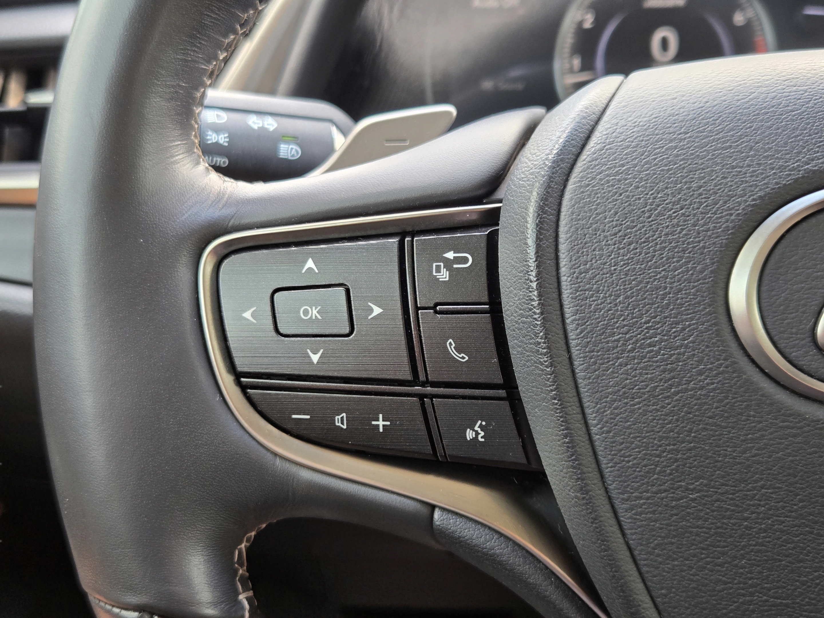 Used 2019 Lexus ES 350 w/ Premium Package FWD image 21