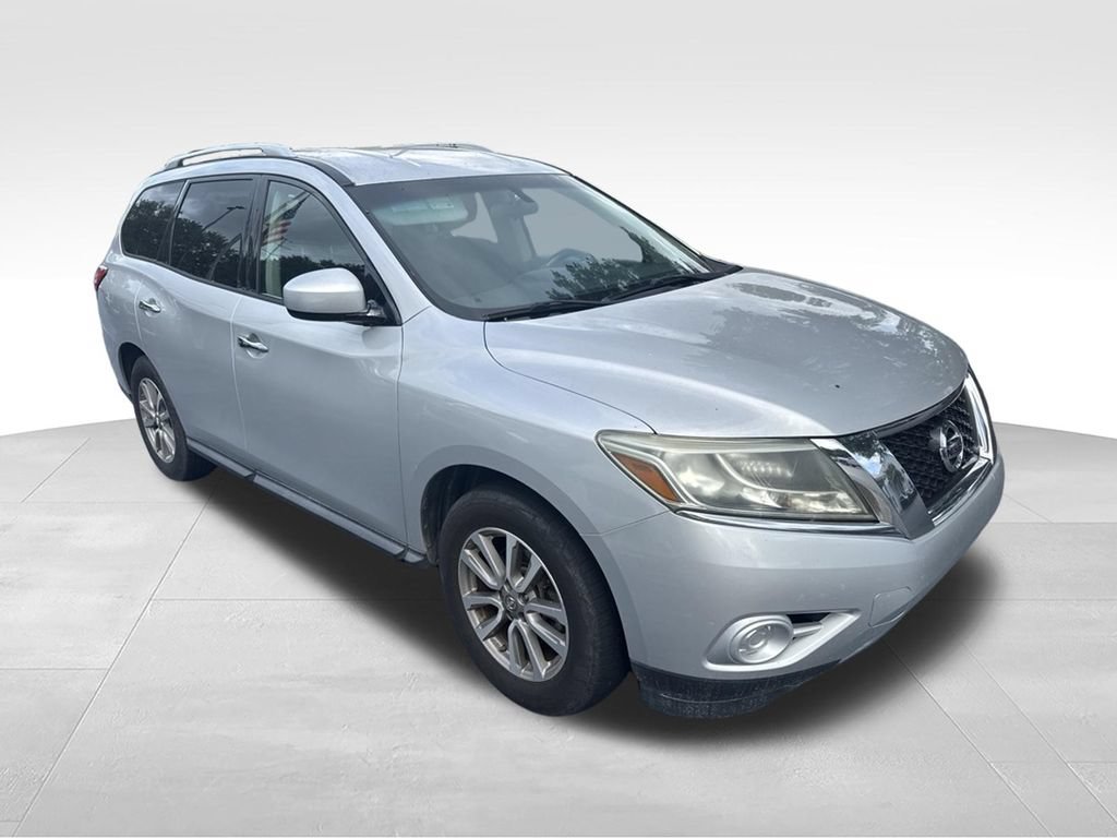 Used 2014 Nissan Pathfinder SV FWD image 3